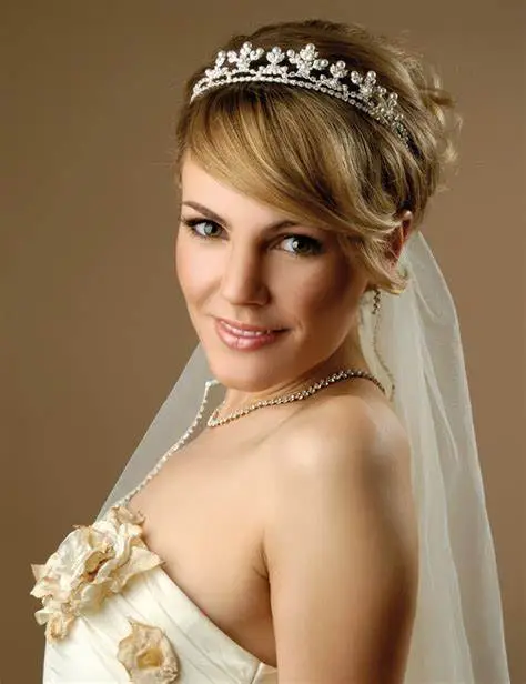 Wedding Hairstyles For Short Hair With Veil And Tiara