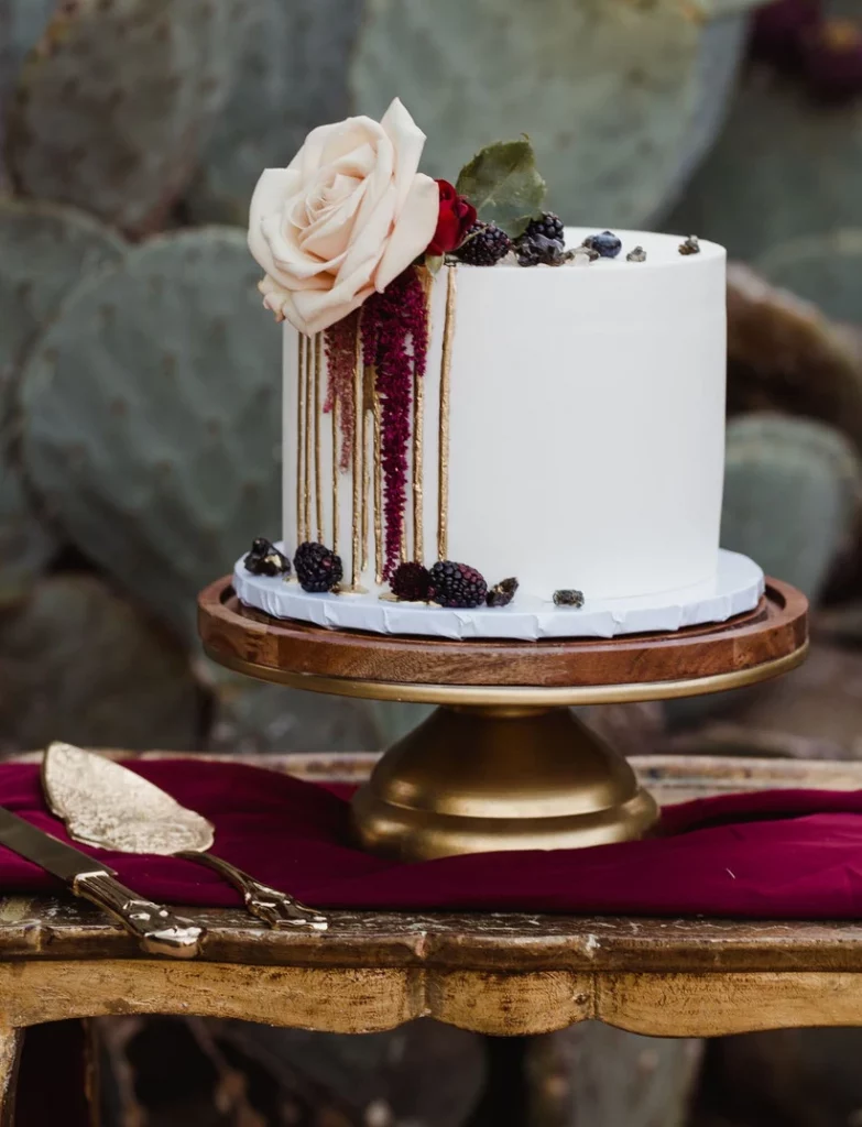 How to Make Small Wedding Cake For Two